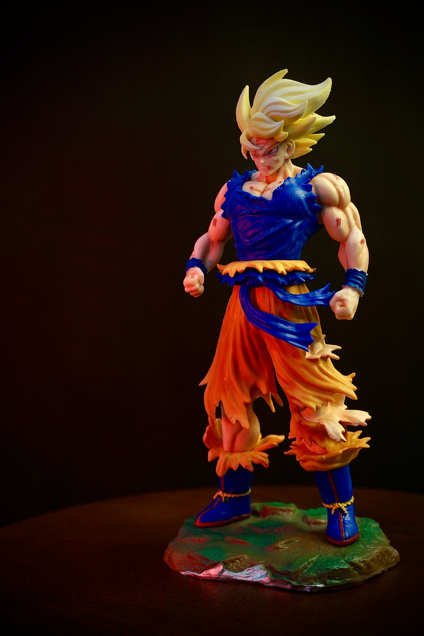 Super Saiyan Battle Form – Legendary Warrior Figurine