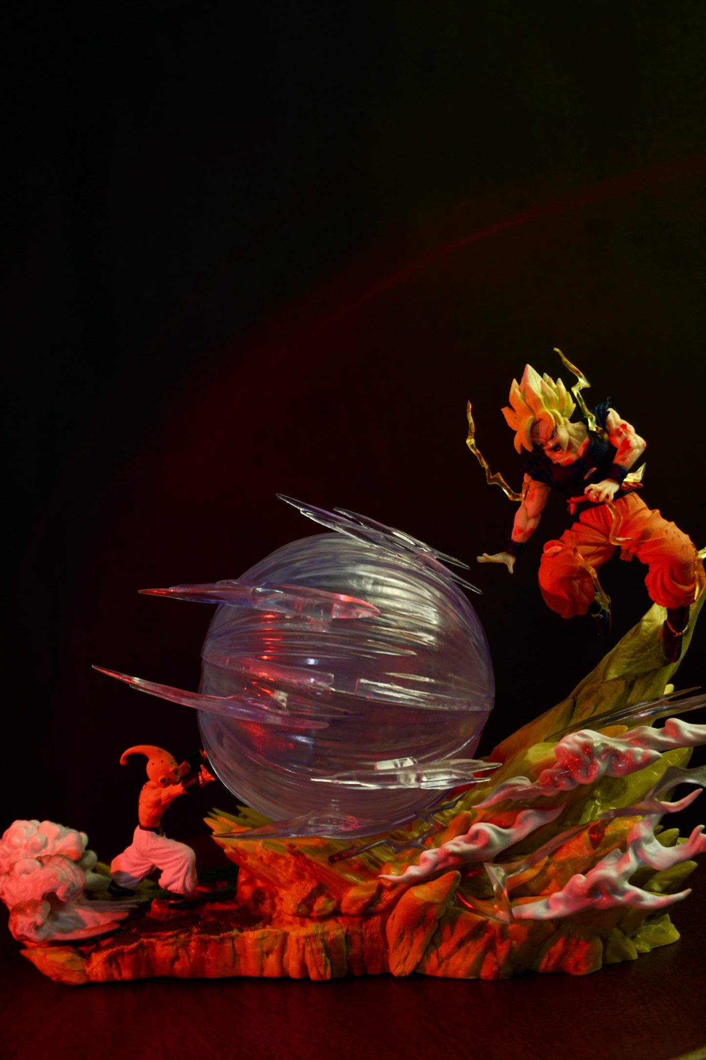 Final Battle – Goku vs Kid Buu Legendary Figure